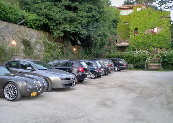 La Riserva Montebello Κατάλυμα σε φάρμα Μπολσένα